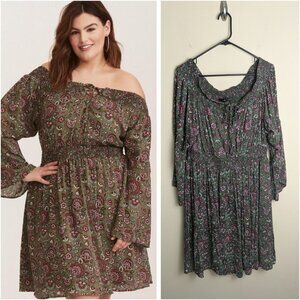 Torrid plus size 1 1x green paisley floral long sleeve off shoulder dress